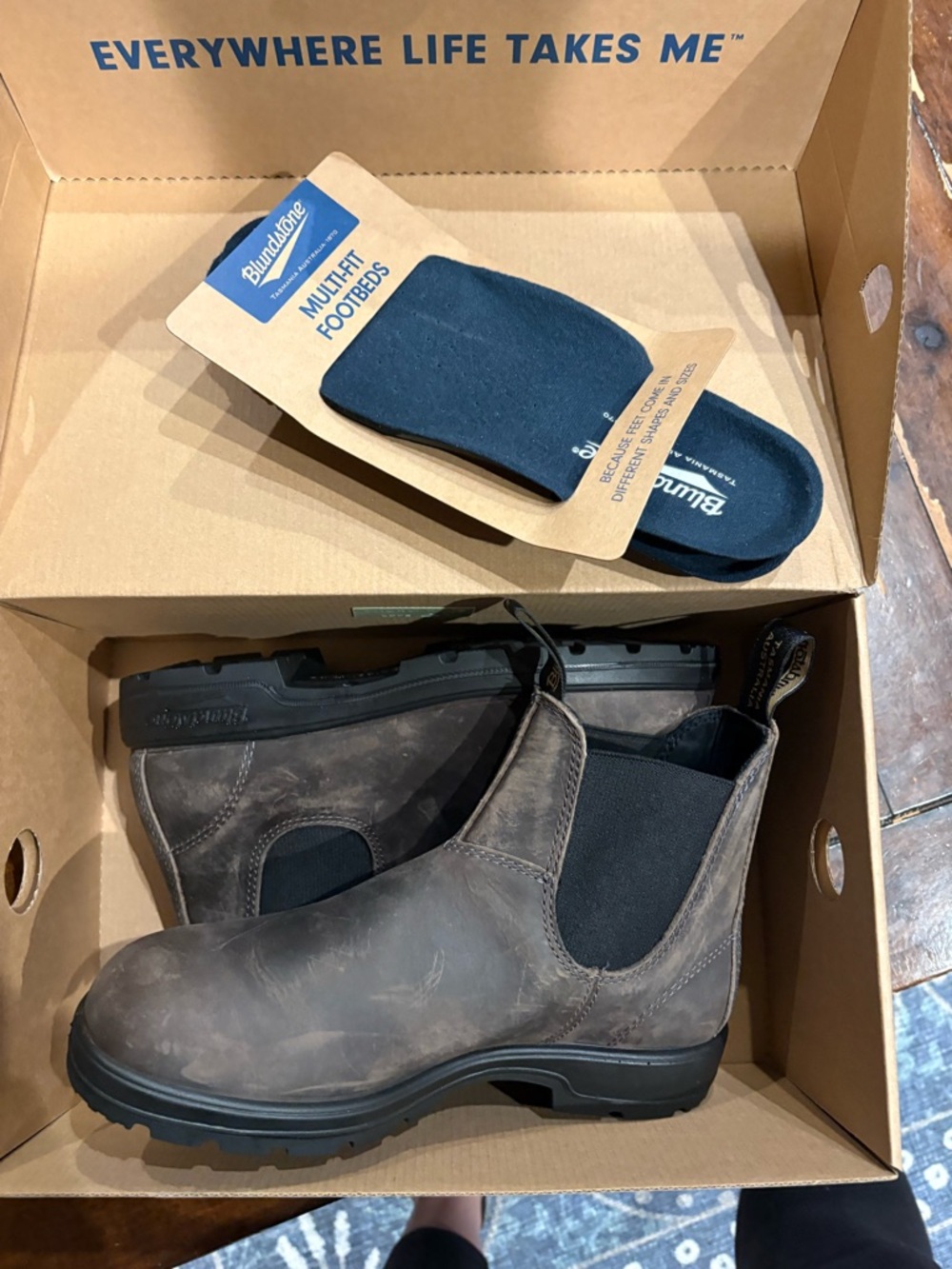 Women’s Classic Chelsea Blundstone Boot - Picture 7 of 9